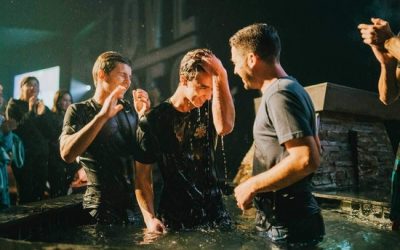 ¿Qué creen los Adventistas del Séptimo Día sobre el bautismo?