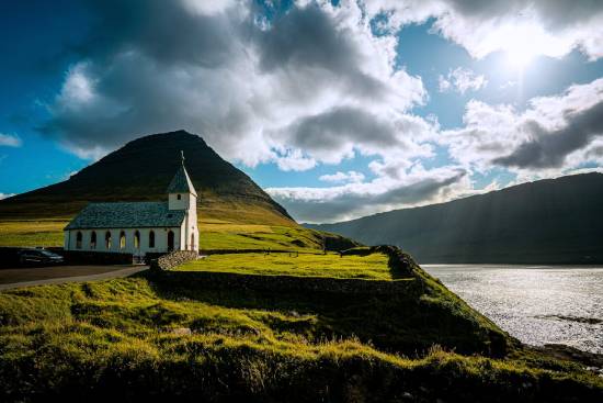 Is it necessary to attend church to draw closer to Christ?