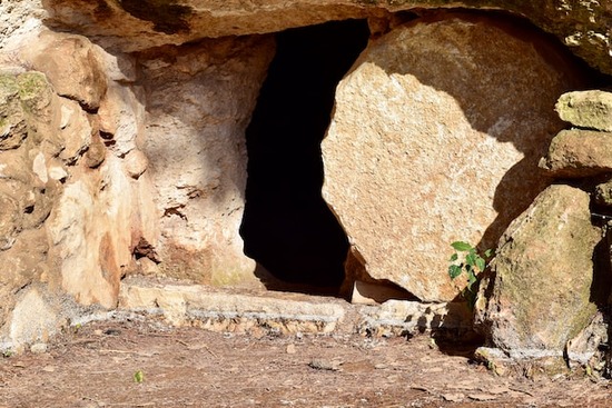 An empty tomb